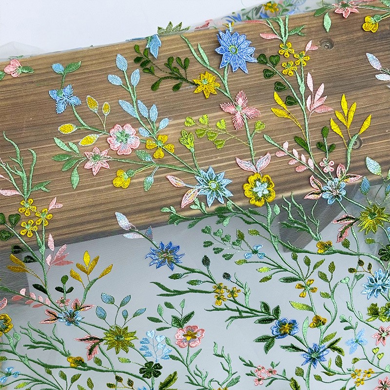 90x130cm Floral Vine Embroider - Is Sewing A Textile Craft recension och pris