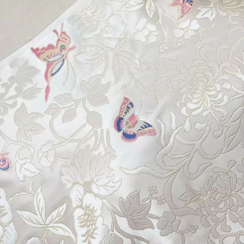 Butterfly Jacquard Brocade Fab - Is Sewing A Textile Craft recension och pris